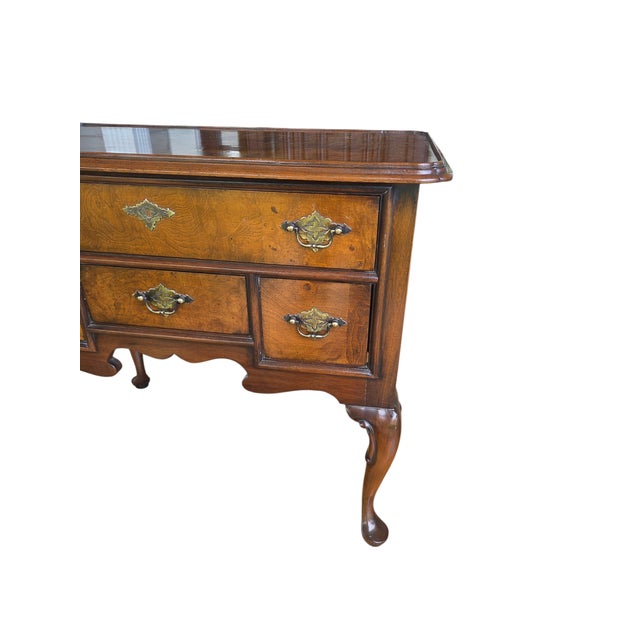 Queen Anne Vintage Hekman Queen Anne Walnut Burl Lowboy Dresser Chest Console Entry Table For Sale - Image 3 of 17