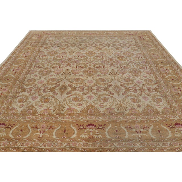 1910s Antique Amritsar Rug in Axminster Style Design and Floral Patterns – Rug & Kilim For Sale - Image 5 of 7