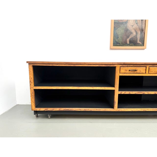 Large Vintage Oak Trade Counter, 1960s For Sale - Image 14 of 18