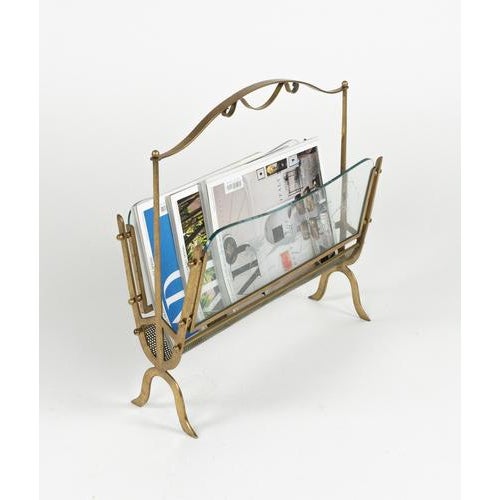 Mid-Century Modern Brass and Glass Magazine Rack from Fontana Arte, Italy, 1950s For Sale - Image 9 of 17