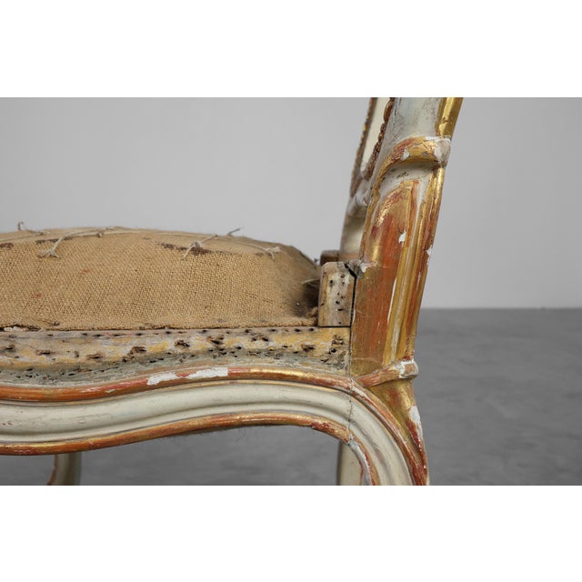 French Louis XV Chair in Carved Wood For Sale - Image 9 of 14