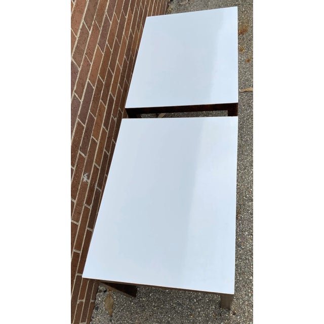 1970s 1970s Lane (Alta Vista, Ca) Parsons Style Side/ Set of Wood and White Laminate Accent Tables For Sale - Image 5 of 10