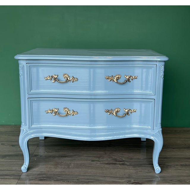 1970s Pair of French Provincial Light Blue Lacquered Nightstands For Sale - Image 11 of 15