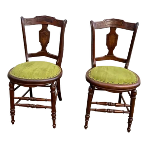 Early 20th Century Pair of Antique Victorian Eastlake Style Mahogany Burled Wood Inlaid Dining Chairs