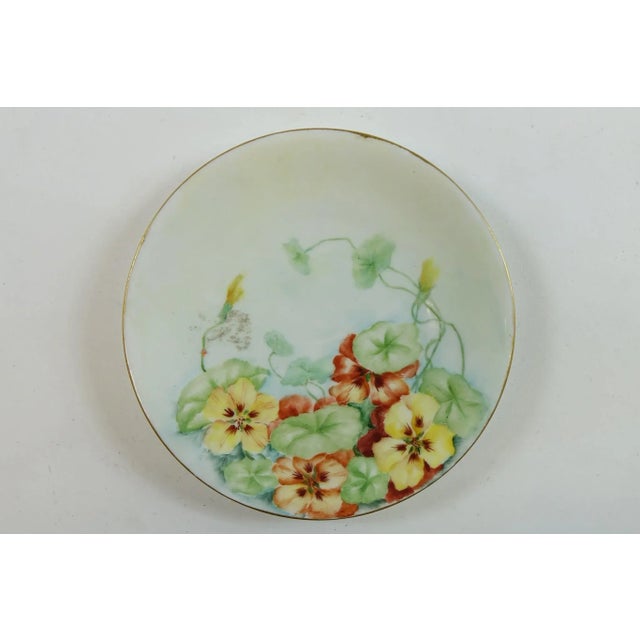 Theodore Haviland - Set of 3 Plates. Good Condition - see pictures for more details. Dimensions: 7.5" x 7.5" x 1.5"