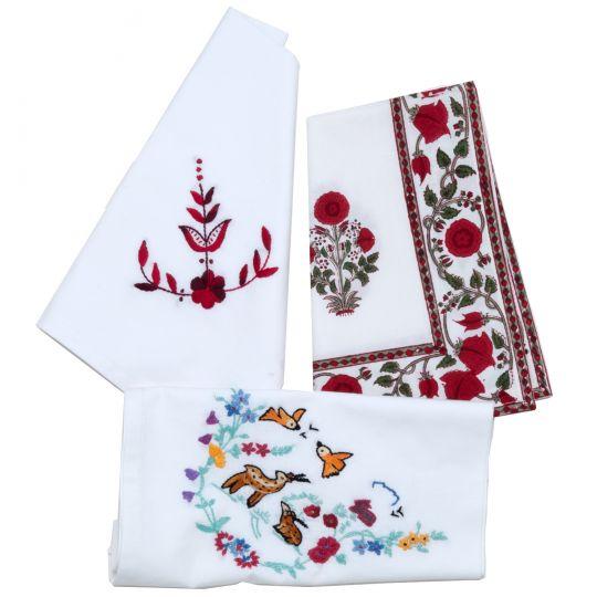 2020s Florentina Shaded Red Embroidered Napkin For Sale - Image 5 of 6