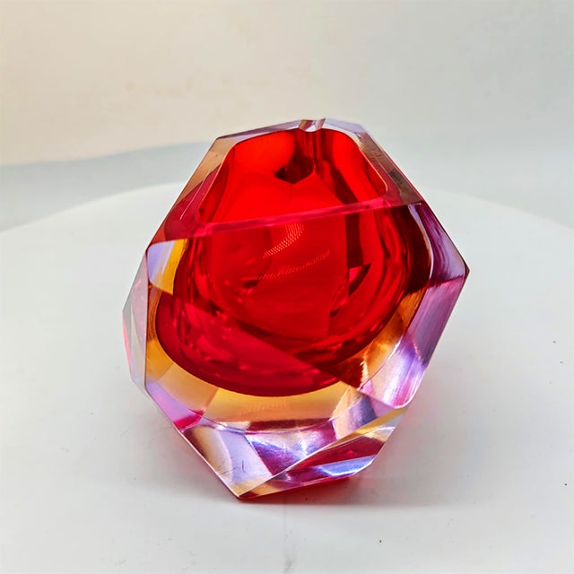 Goldenrod Asymmetric Square Ashtray in Murano Glass attributed to Flavio Poli for Seguso, Italy, 1960s For Sale - Image 8 of 10