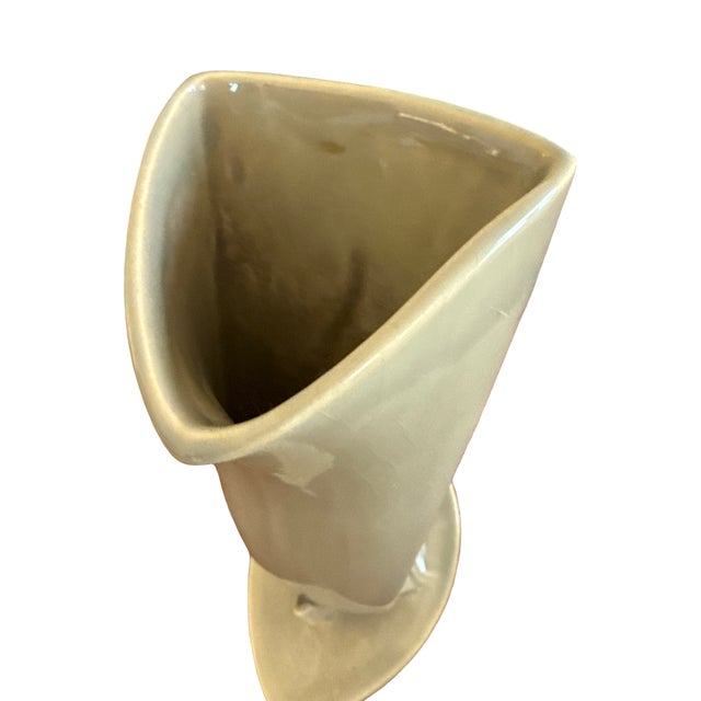 1950s 1952 Roseville Mayfair 1004-9 Sculptural Art Pottery Vase in Warm Taupe Glaze For Sale - Image 5 of 7