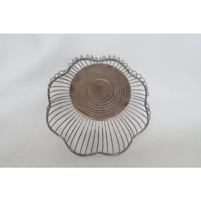 Silver Plated Metal Fruit or Bread Wire Basket Bowl With Scalloped Edges 5009b For Sale In Miami - Image 6 of 10