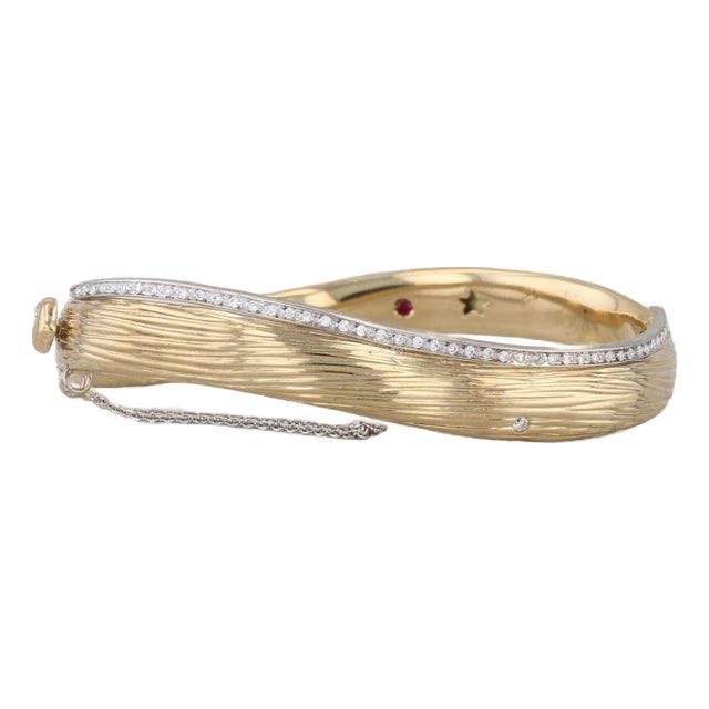 Roberto Coin Elephant Collection 0.50ctw Diamond Bangle Bracelet 18k Yellow Gold For Sale