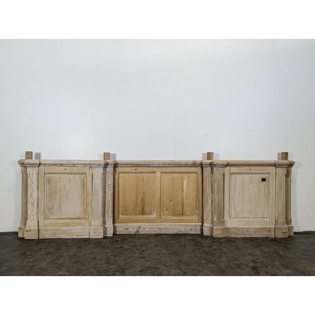 Store Counter in Solid Fir, in Very Good conditions.