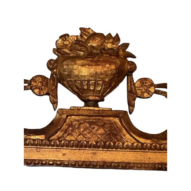 Great small French 18th century gilt wood mirror. Later mirror plate.Very pretty.