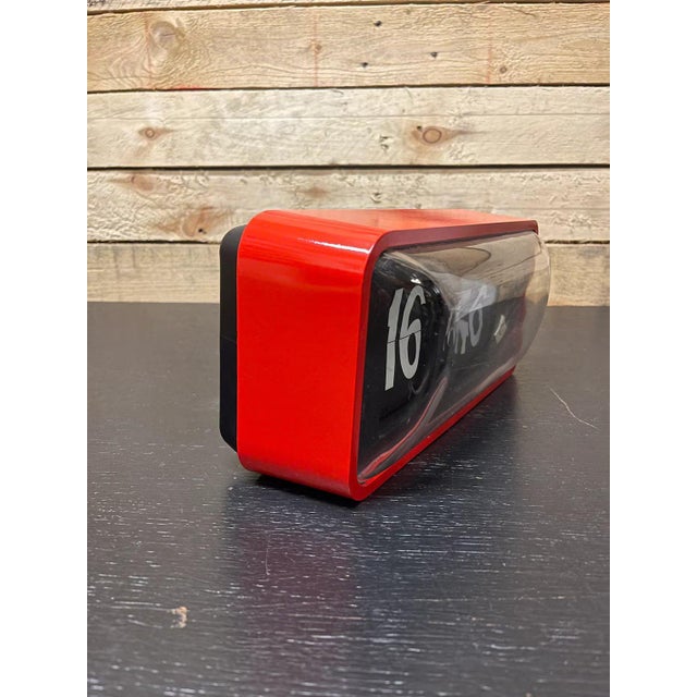 Plastic West German Station Flip Clock from TN Tele Norma, 1960s For Sale - Image 7 of 11