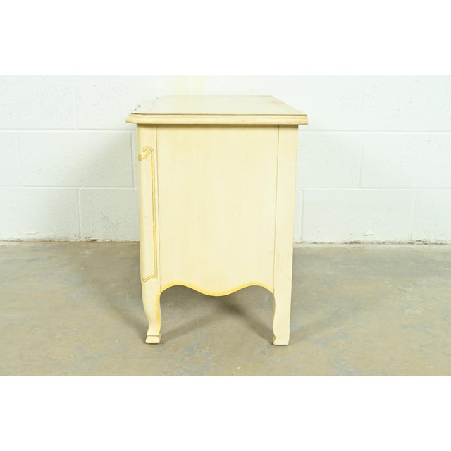 Drexel Heritage French Provincial Louis XV Cream Lacquered Paint-Decorated Commode or Bedside Chest, 1970s For Sale - Image 10 of 12