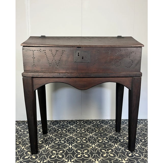 Antique George III Desk Bureau in Dark Oak with Secret Drawer, 1765 For Sale - Image 4 of 18