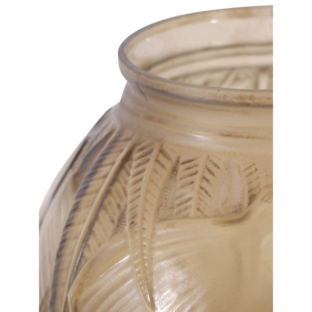 Art Deco Vase with Elephants, 1930 For Sale - Image 4 of 6