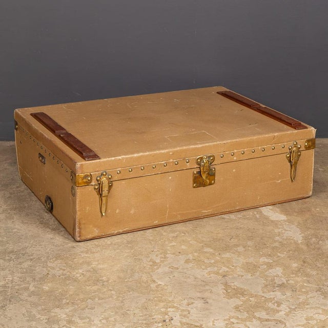 Vintage Car Trunk in Grey Vuittonite Canvas from Louis Vuitton, Paris, France, 1930s For Sale - Image 3 of 18