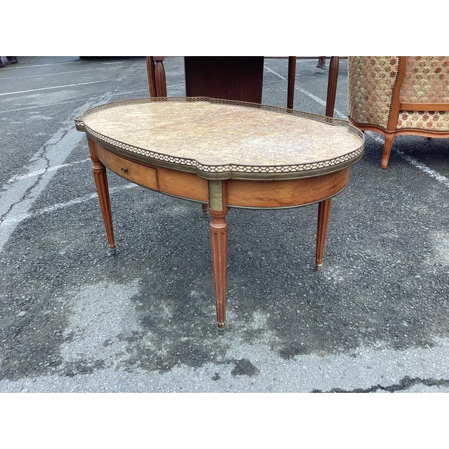 French Maison Jansen-Style Marble Top Coffee Table W/ Brass Gallery For Sale In New York - Image 6 of 10