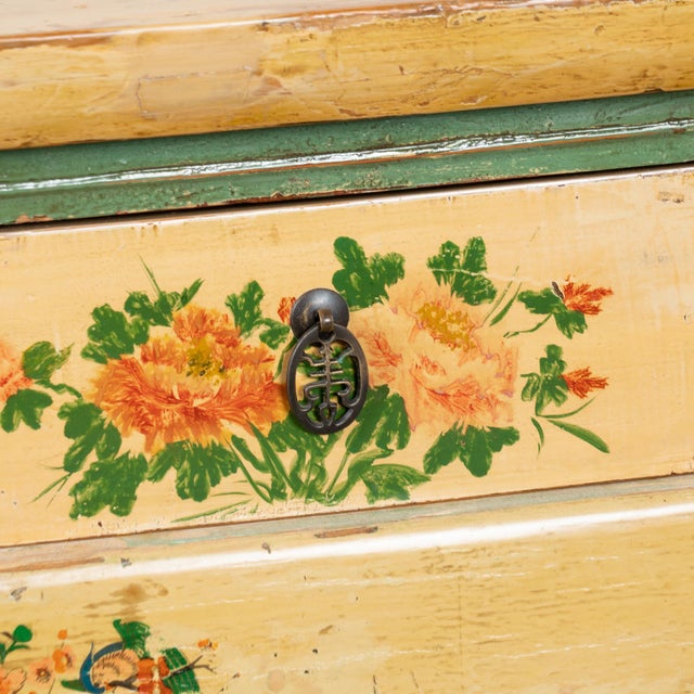 19th Century Chinese Yellow Lacquered Altar Table Console For Sale - Image 10 of 18