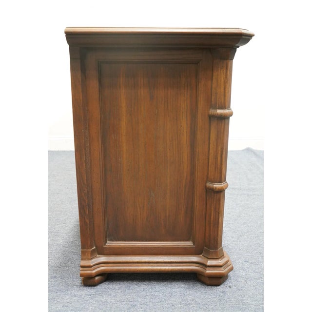 Thomasville Furniture Kenilworth Collection Rustic European Style 68