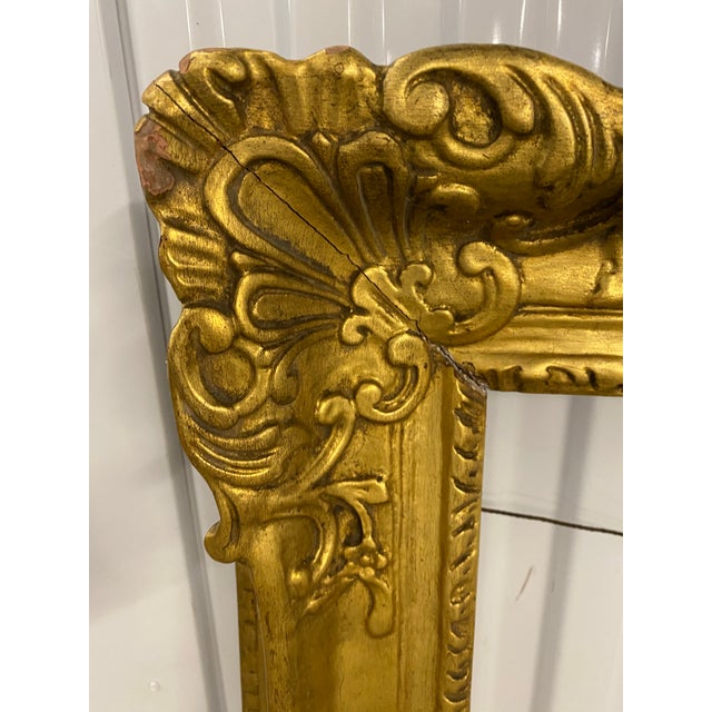 French Mid 20th Century Ornate Gilt Frame for Paintings For Sale - Image 3 of 14