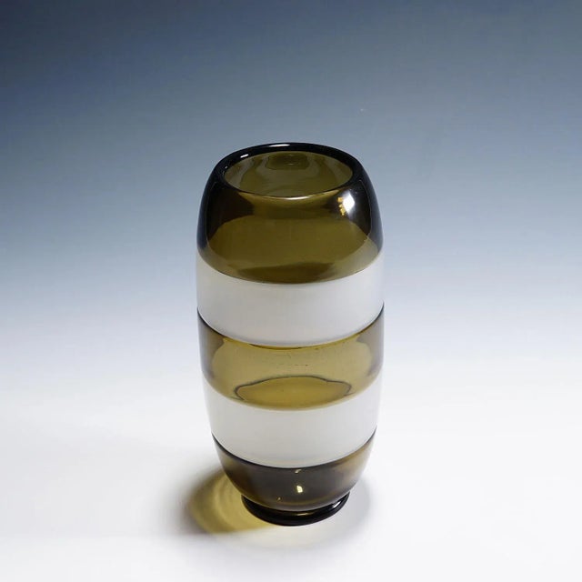 Vintage Incalmo Vase by Vetreria Archimede Seguso 1972 A vintage Venetian art glass vase manufactured by Vetreria...