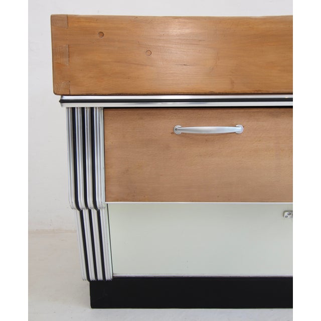 1950s Mid-Century Modern Art Deco Streamlined Butcher's Block, 1930s For Sale - Image 5 of 18