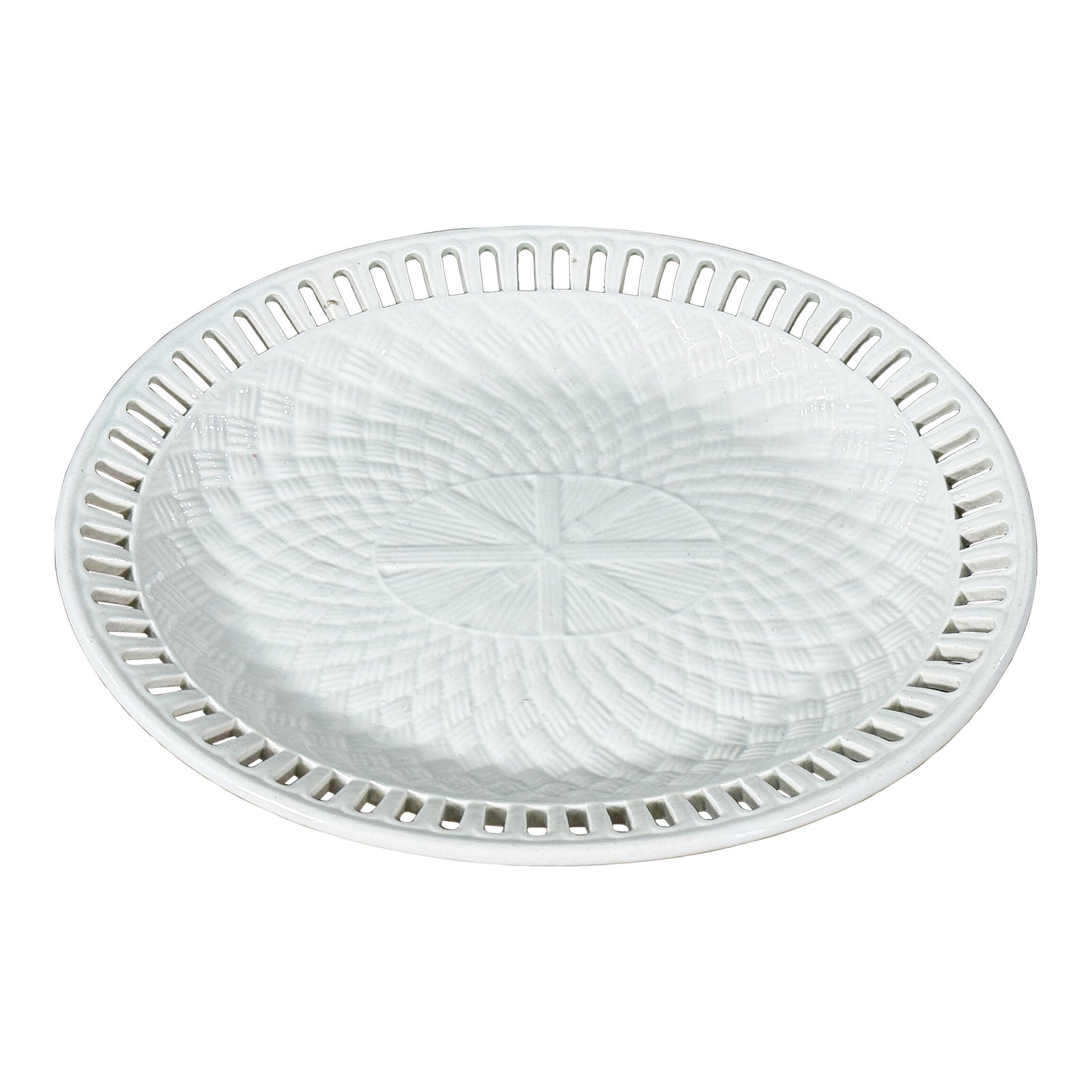 19th C. Wedgwood Creamware Pierced Basketweave Oval Platter With Scalloped Rim