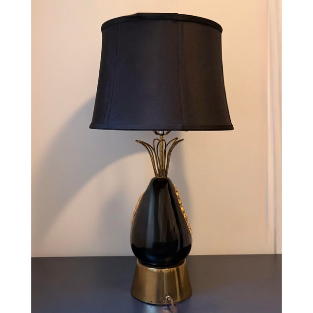 Vintage Sculptural Black & Gold Ceramic Lamps, Companion Pair, Mid-Century Atomic Era For Sale In New York - Image 6 of 10