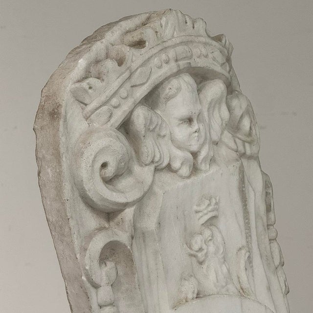 17th Century French Carrara Marble Heraldic Lion Crest With Cherub For Sale - Image 12 of 16