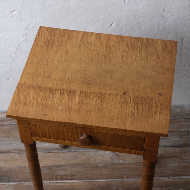 Traditional Sheraton Maple One Drawer Stand, 19th Century For Sale - Image 3 of 10