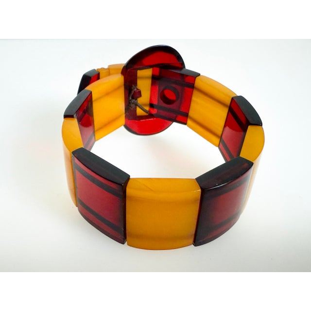 Vintage Art Deco Style Bakelite Catalin Bracelet with Cherry Juice and Butterscotch Panels, 1940s For Sale - Image 11 of 14