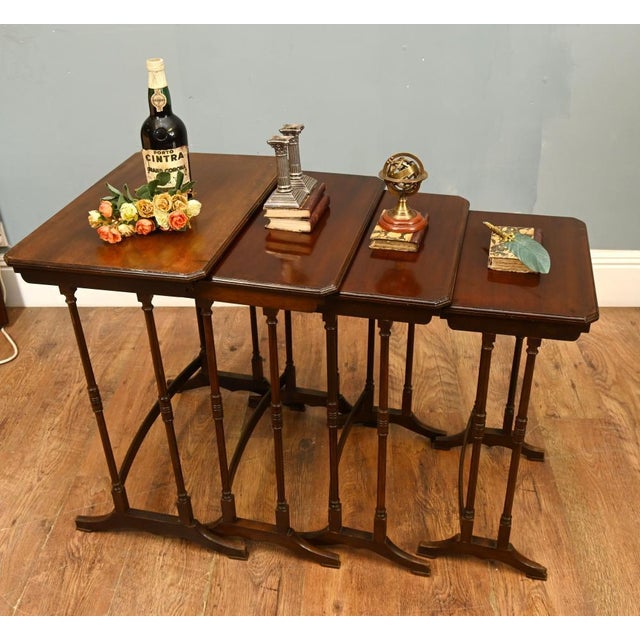 Gold Georgian Nest Tables in Mahogany, Set of 4 For Sale - Image 8 of 10