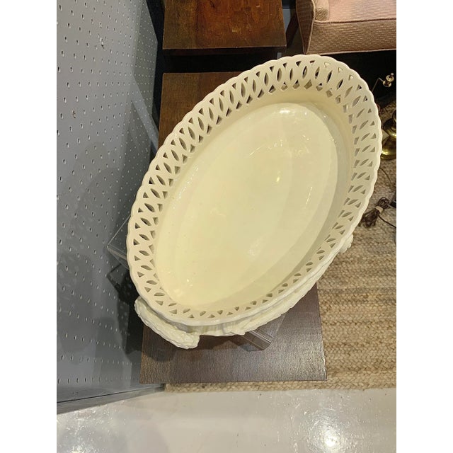 English Antique Early 20th Century Wedgwood Creamware Centerpiece For Sale - Image 3 of 13