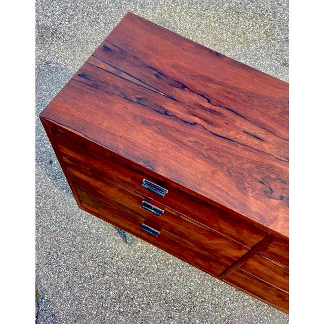 Mid 20th Century Modern Rosewood Lowboy Dresser or Credenza | in the Style of Founders For Sale - Image 9 of 12