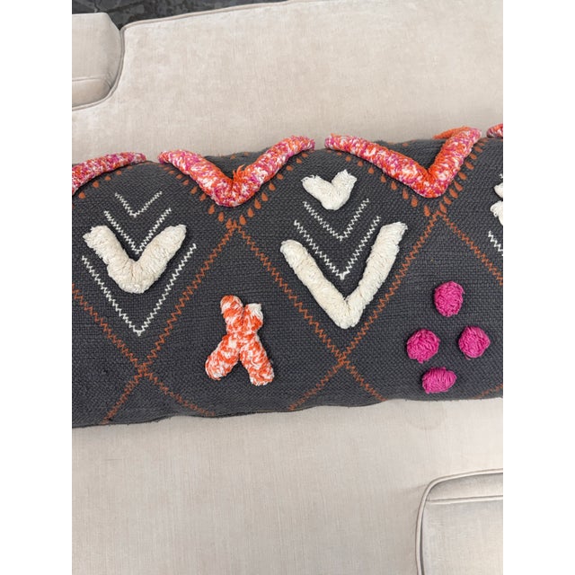 Magenta Anthropologie Heradia Lumbar Pillow For Sale - Image 8 of 12