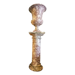 Medici Vase on Marble Column, 1900s For Sale