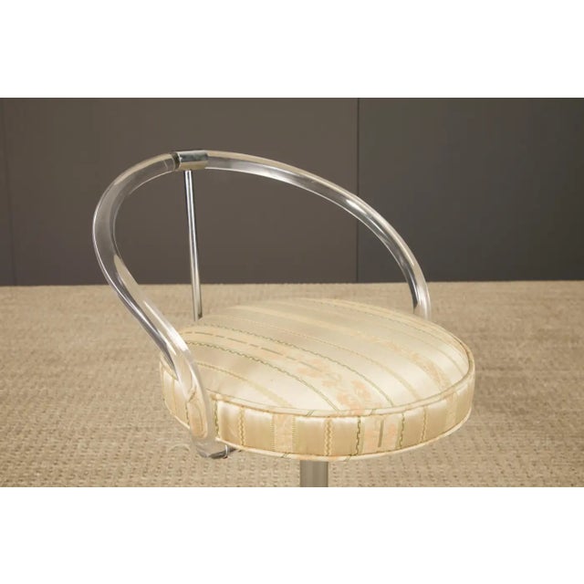 Charles Hollis Jones Lucite and Chromed Steel Vanity Swivel Stool, C 1970s For Sale - Image 9 of 14