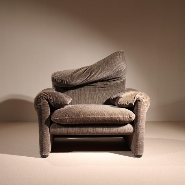 Set of Maralunga Lounge Chair and Ottoman by Vico Magistretti for Cassina, Italy, 1973 For Sale - Image 3 of 18