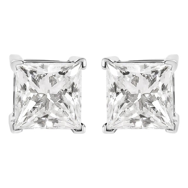 14K White Gold 1 1/2 Cttw Clarity Enhanced Princess Cut Diamond Solitaire Stud Earrings (I-J Color, I1-I2 Clarity) For Sale