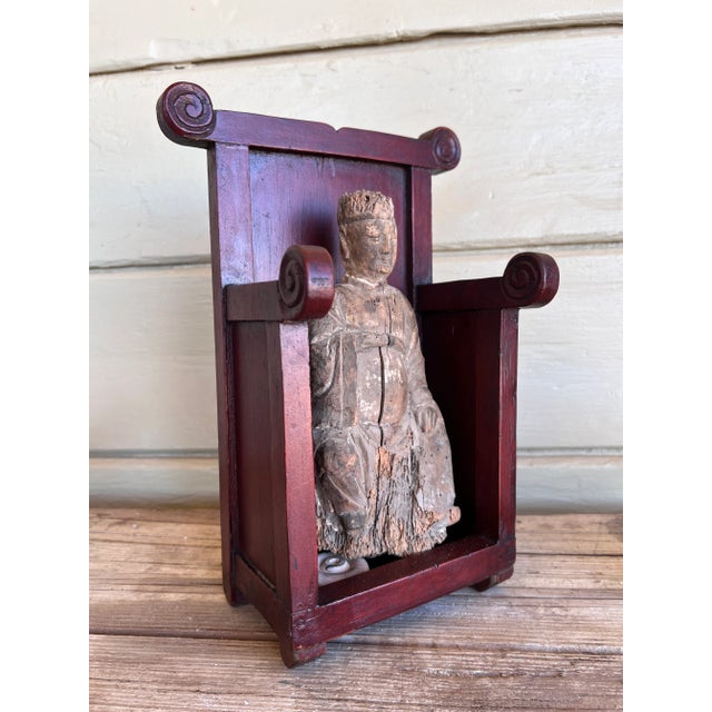 Early 19th Century Carved Chinese Immortal Deity Figurine in the Red Throne Chair For Sale In Palm Springs - Image 6 of 12