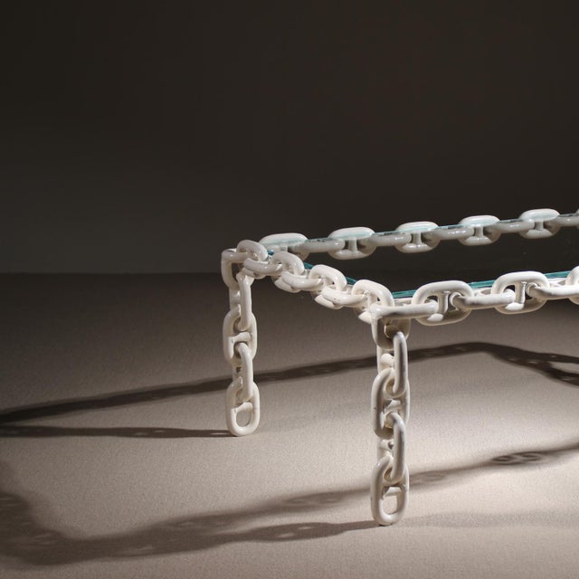 Vintage French Brutalist Chain Link Coffee Table, 1970s, in Good conditions. Designed 1970 to 1979