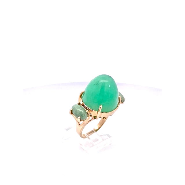Chrysoprase Bullet Ring, Size 7 For Sale In Los Angeles - Image 6 of 7