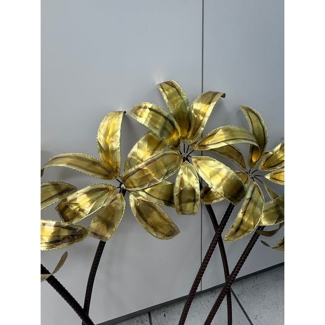 Gorgeous metal Palm wall art in excellent condition. Please ask for any additional photos if desired. 36 x 33. By Casa...