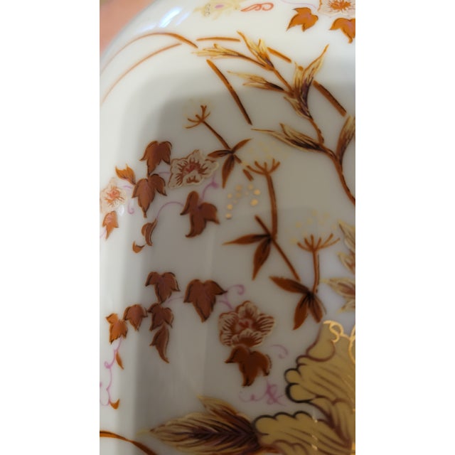 Mid 20th Century Porcelain Imari Vase With Floral Designs For Sale In Dallas - Image 6 of 6
