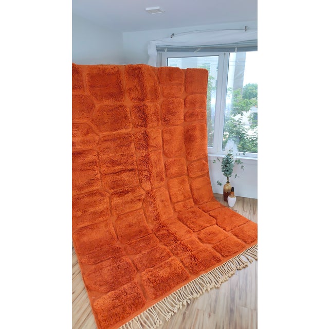 2020s Terracotta Orange Carved Wool Moroccan Beni Mrirt Rug For Sale - Image 5 of 15