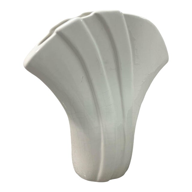 Vintage Postmodern 1980s White Ribbed Ceramic Fan Flutes Large Vase Art Deco For Sale