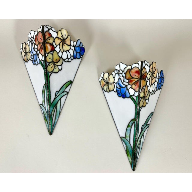 1950s Vintage French Brass and Glass Sconces in the style of Tiffany, 1950s, Set of 2 For Sale - Image 5 of 8