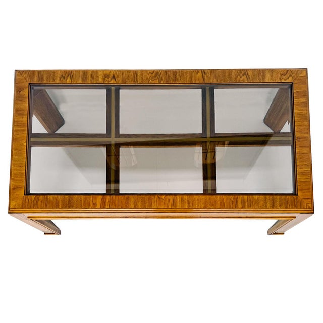 Mid-Century Modern 1980s Drexel Heritage Mid-Century Modern Oak Coffee Table With Brass Inlay & Beveled Glass For Sale - Image 3 of 9