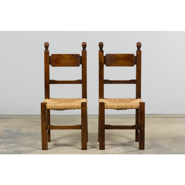 Set of Six French Provincial Oak Rush Seat Dining Chairs, Mid-20th Century For Sale In New York - Image 6 of 18